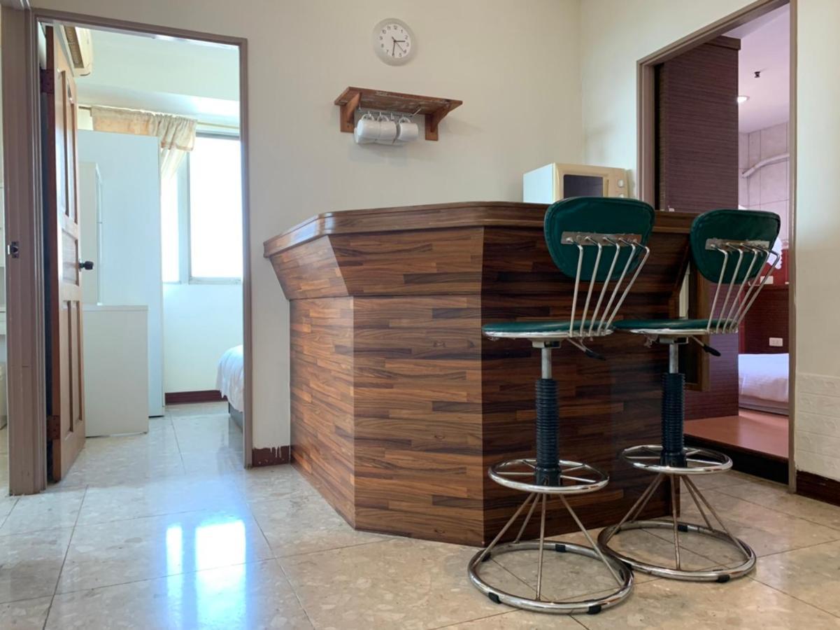 Arteyes Theme Suite Sunduo Hall Kaohsiung Extérieur photo